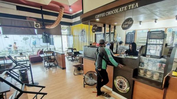 Coffee Toffee Coffee Toffee, salah satu tempat ngopi di Magelang Jawa Tengah.
