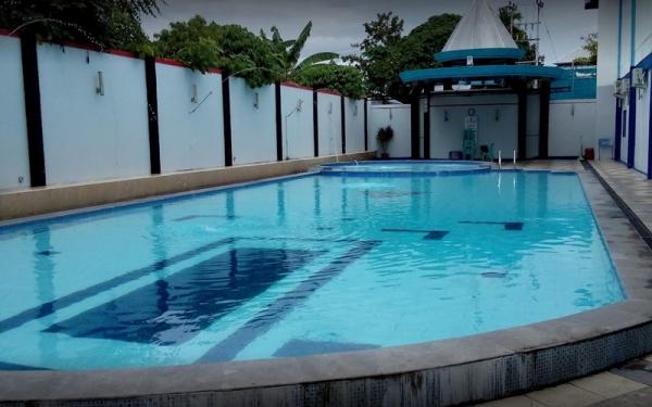 Kolam Renang Adzkia Kolam Renang Adzkia di daerah Sumatera Barat. (Foto: Google Images/Den Baguse Burhan)