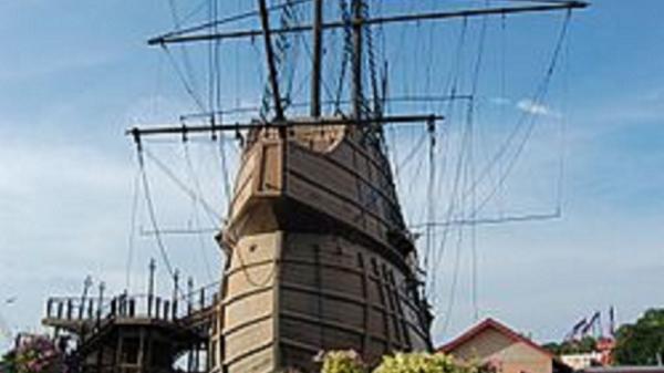 Harta karun Kapal Flor de La Mar Miniatur Kapal Flor de La Mar di Muzium Samudera Melaka, Malaysia. (Foto: Wikipedia)