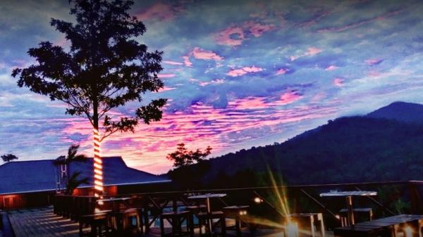 lokon view Tempat kuliner di Tomohon Sulawesi Utara salah satunya D-Linow Restaurant. (Foto: ist)