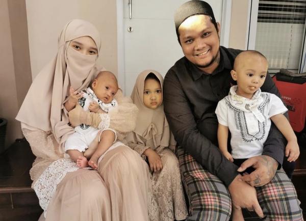 IMG 8343 Deretan artis cowok yang hijrah dan memutuskan mengubah penampilan. (foto: Instagram)