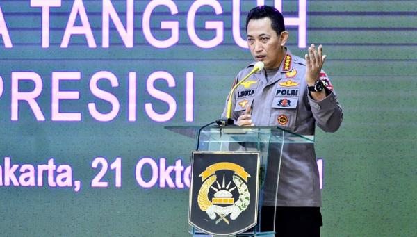 Jenderal Listyo Sigit Prabowo Kapolri Jenderal Listyo Sigit Prabowo menyampaikan apresiasinya kepada seluruh Bhayangkari yang ikut berjuang dan membantu masyarakat di tengah pandemi Covid-19.