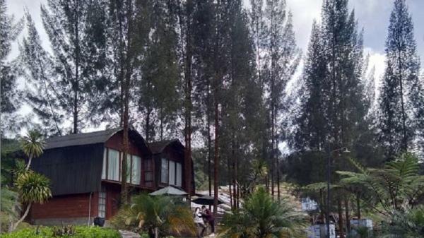 Villa Mari Pro Lau Kawar Tempat wisata di Karo Sumatera Utara salah satunya Villa Mari Pro Lau Kawar. (Foto: Instagram/Diana Salim)