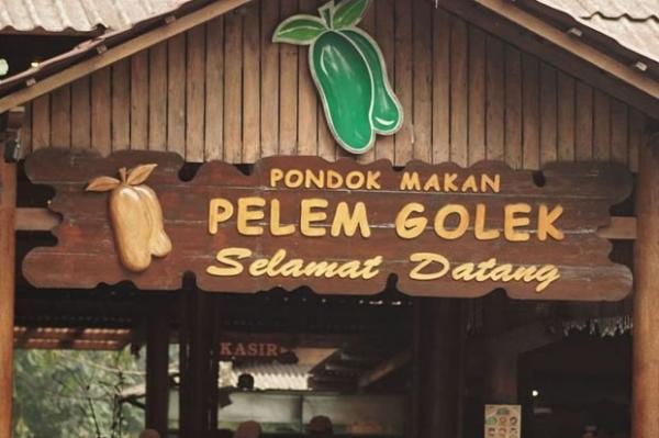 Pelem Golek Pondok Makan Pelem Golek berada di Jalan Palagan Tentara Pelajar Km 7 No 99, Sariharjo, Ngaglik, Sleman. (Foto : Instagram)