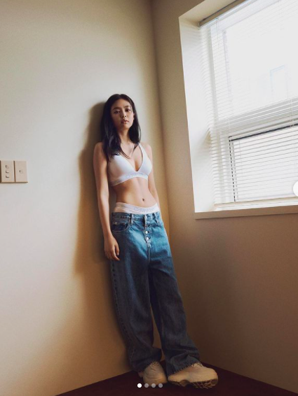 Screen Shot 2021 10 27 At 12 17 34 Foto Seksi Jennie Blackpink. (Foto: Instagram)