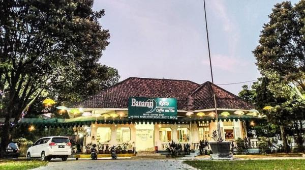 Banaran 9 Resto Coffee & Tea Banaran 9 Resto Coffee & Tea tempat ngopi di Rendeng Kudus. (Foto: Instagram @restobanaran9kudus)