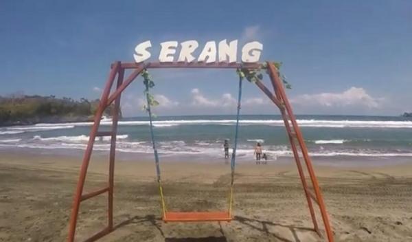 pantai serang Pantai serang juga memiliki gugusan pantai yang indah. (jejakmustakimblogspot).