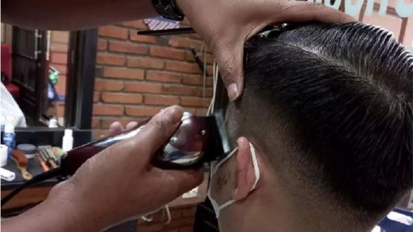 Traver barbershop Barber shop di Pematangsiantar Sumatera Utara salah satunya Traver Barbershop. (Foto: Instagram)