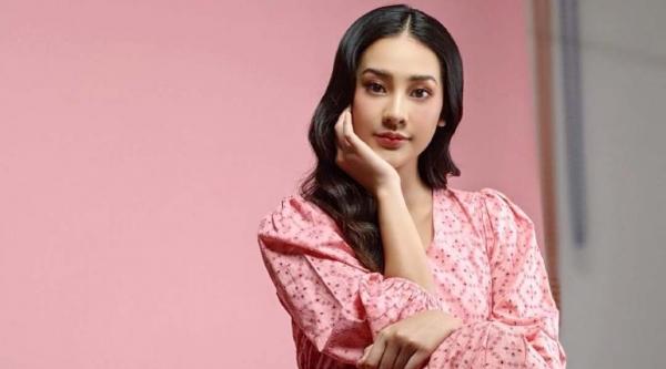 29 Anya Para artis ini mengaku punya hobi unik yang tak biasa. (Foto: Instagram)