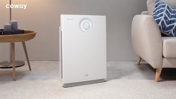 Coway Air Purifier Coway - SMANU MH Thamrin Donation Ceremony. (Foto: dok Coway International)