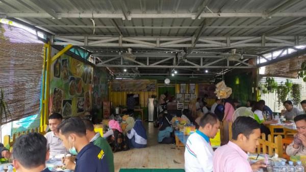 Tempat kuliner di Pangkal Pinang Bangka Belitung-3 Tempat kuliner di Pangkal Pinang Bangka Belitung, Warung Lempah Kuning Bang Agoes (Dokumen Warung Lempah Kuning Bang Agoesi)