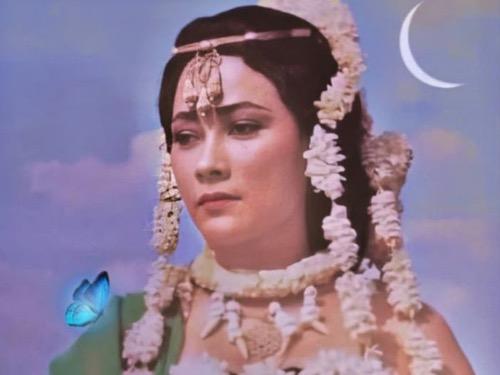 Suzzanna jadi Nyi Blorong Suzzanna tampil jadi Nyi Blorong. (Foto: IG)