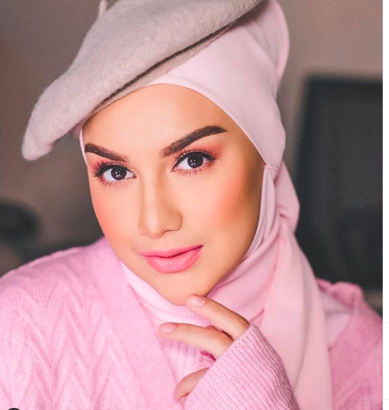 Screen Shot 2021 10 31 At 15 02 20 Artis cantik jadi mama muda di usia sebelum 30 tahun. (Foto: Instagram)