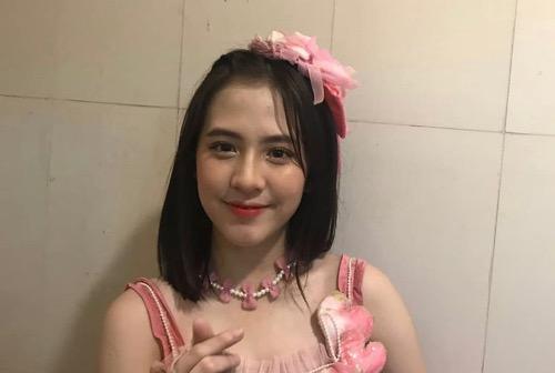 Adhisty Zara Artis berdarah Sunda, Adhisty Zara.