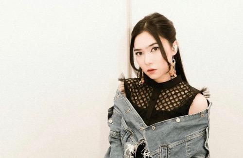  Artis Berprestasi Lulus Kuliah Cumlaude, Isyana Sarasvaty.