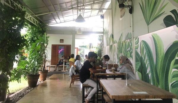 Rumah 30 Ist Rumah 30 merupakan salah satu tempat ngopi di Bogor Selatan yang cukup populer (Foto : Stephani Clara Janto)