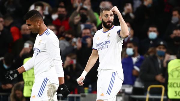Karim Benzema Karim Benzema borong gol kemenangan Real Madrid atas Shakhtar Donetsk 2-1 pada matchday keempat Grup D Liga Champions. Duel berlangsung di di Santiago Bernabeu. (Foto: REUTERS/Sergio Perez)