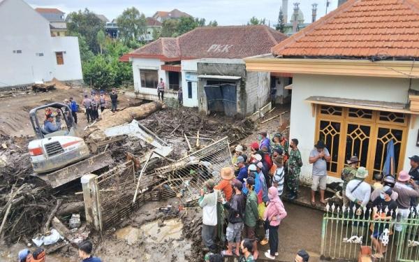 Banjir Bandang di Batu (Foto: MPI/Avirista Midaada)