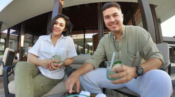 Artis cantik menikah dengan pembalap. (foto: Instagram)