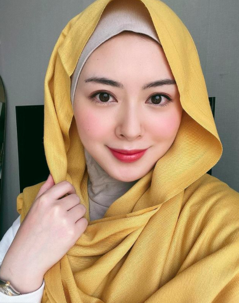 Artis Korea beragama Islam. (Foto: Instagram)