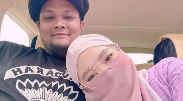 09 Artis Hijrah Setelah Nikah4 Artis memilih hijrah setelah menikah dan sama-sama belajar agama Islam. (Foto: Instagram)