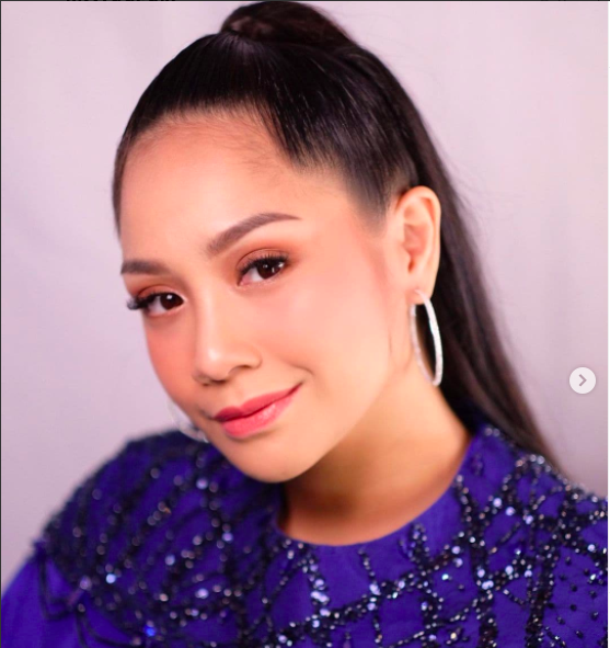 Artis yang memiliki tubuh berisi dan tetap terlihat cantik. (Foto: Instagram)