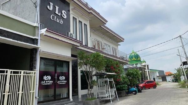 JLS Sport Lamongan Tempat olahraga di Lamongan salah satunya JLS Sport Lamongan. (foto: ist)