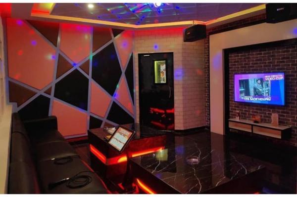 NAV Karaoke Sleman NAV karaoke berada Jalan Laksda Adisucipto No 155 A, Ngentak, Caturtunggal, Depok, Sleman (Foto : @navkaraoke)