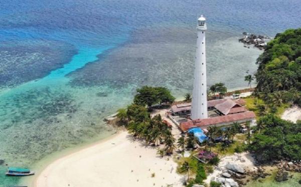 Pulau Lengkuas Pulau Lengkuas di Belitung. (Foto: IG @pulau_lengkuas)