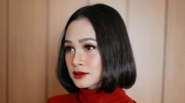 Deretan artis cantik penyuka kucing ras seharga puluhan juta rupiah. (foto: Instagram)
