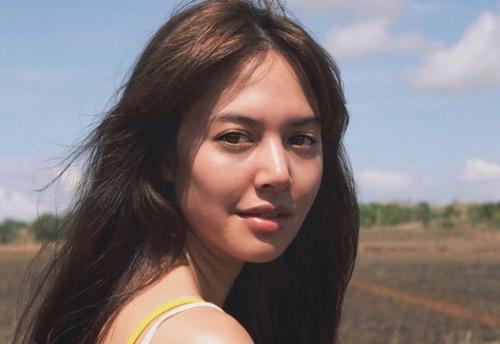 Artis cantik berani adegam ciuman di film Indonesia, Aurelie Moeremans.