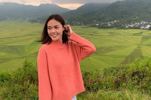 Della Dartyan Artis cantik berani adegan ciuman di film Indonesia, Della Dartyan.