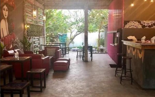 Tempat Ngopi di Tabanan Bali Escala Warung salah satu tempat ngopi di Tabanan Bali yang paling sering dikunjungi. (Foto: IG @escalawarung)