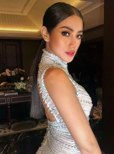 Screen Shot 2021 11 18 At 13 39 21 Artis cantik bertubuh seksi kerap dicap bandel oleh netizen. (Foto: Instagram)