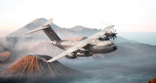 Indonesia secara resmi mengakusisi dua unit angkut pesawat angkut militer Airbus400 M. (Foto : ist)