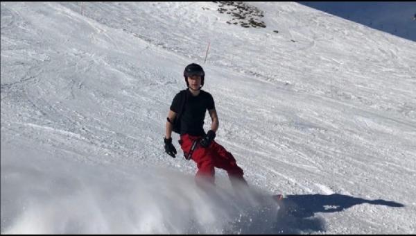 Tom Holland ice surf Tom Holland suka ice Surfing (foto: Instagram/Tom Holland).