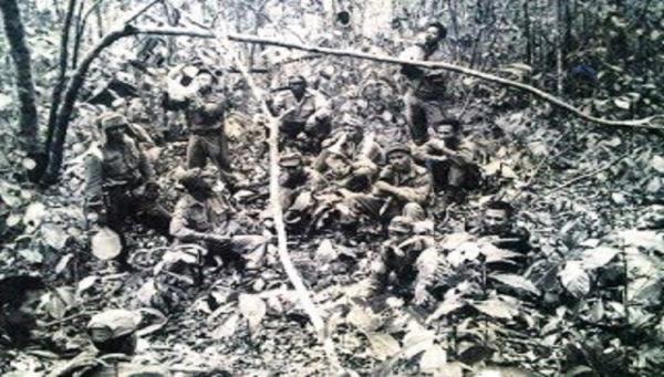 kopassus pembebasan irian barat Prajurit Kopassus di hutan belantara Papua. (Foto: Istimewa)