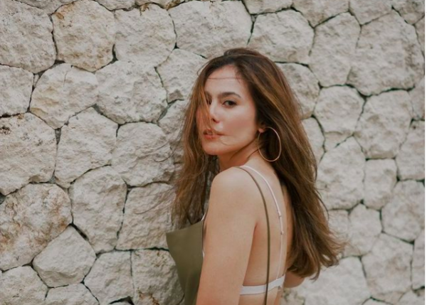 Screen Shot 2021 11 21 At 07 45 43 Artis cantik banyak anak memiliki tubuh seksi. (foto: Instagram)