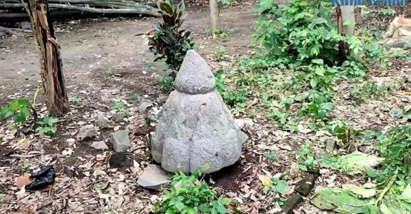 Batu Mahkota1