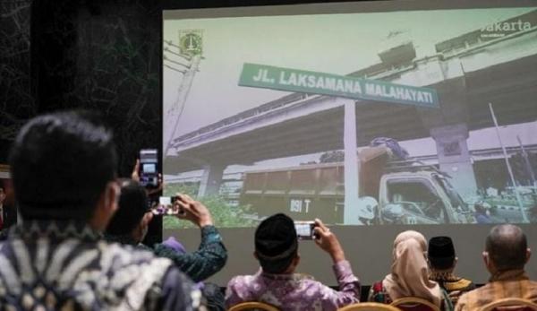 Anies resmikan nama jalan Nama Jalan Inspeksi Kalimalang Sisi Sebelah Utara diganti menjadi Laksamana Malahayati. (Foto akun IG Anies Baswedan).