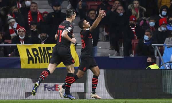 AC Milan membungkam Atletico Madrid 1-0 pada matchday kelima Grup B Liga Champions di Wanda Metropolitano, Kamis (25/11/2021) dini hari WIB. (Foto: REUTERS/Susana Vera)