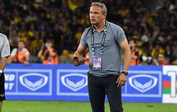 Pelatih Timnas Myanmar, Antoine Hey. (Foto: Antoine-hey.com)