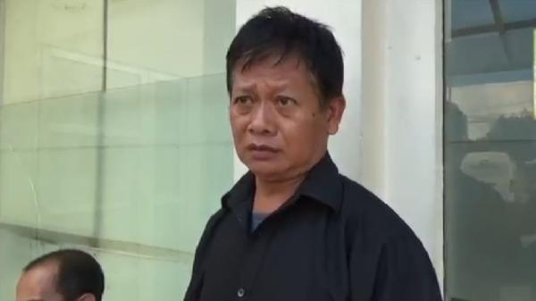 PAJERO LAKA MAUT CIPALI1 Azis, korban selamat dalam kecelakaan Pajero di Km 74.400 Tol Cipali. (Foto: iNews/IRWAN)
