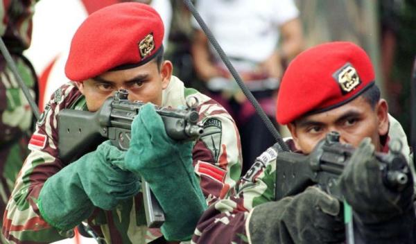 Kopassus Sniper Reu Kopassus merupakan pasukan elite TNI AD dengan berbagai kemampuan khusus. (Foto: Instagram/@penkopassus)