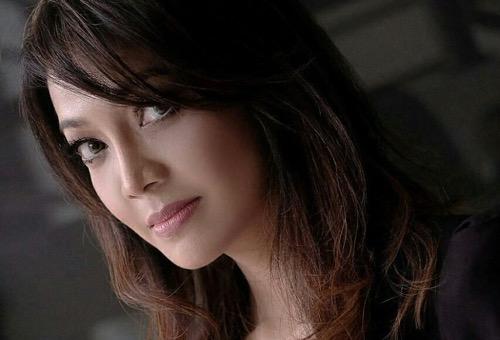 Artis cantik Indonesia betah melajang, Ira Koesno.