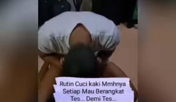 taruna akmil Pemuda yang rutin ziarah makam ayah dan cium kaki ibu lulus menjadi Taruna Akmil. (Foto: Instagram @tnipolri_couple.idamann)
