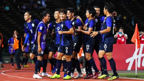 Timnas Kamboja Timnas Kamboja bersiap melakoni ajang Piala AFF 2020. Tim berjuluk Angkor Warriors mempunyai ingin mengukir sejarah di Piala AFF 2020. (foto: ASEANFootball.org).