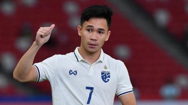 Supachok Sarachart Pemain Timnas Thailand Supachok Sarachart. (Foto: Twitter/Changsuek_TH)