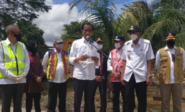 Presiden Joko Widodo mengunjungi Sintang Kalimantan Barat. (Foto: