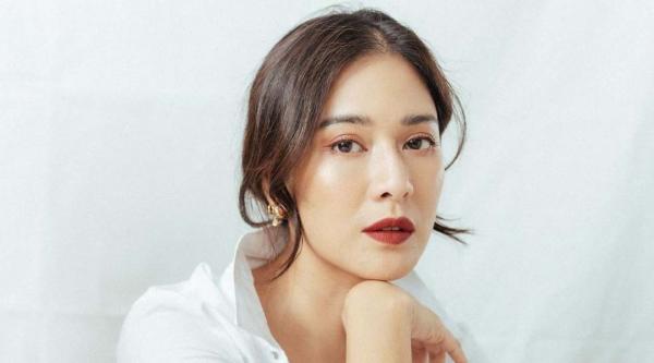  Artis wanita terkaya di Indonesia, Dian Sastro. (Foto: IG)